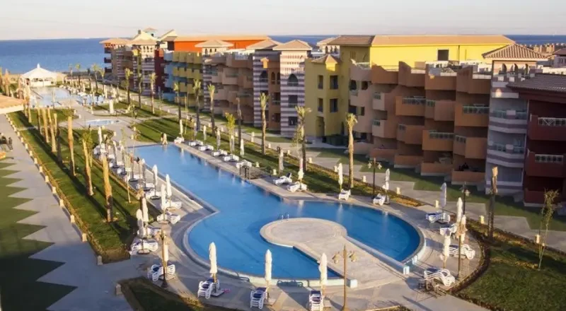 بورتو ساوث بيتش العين السخنة