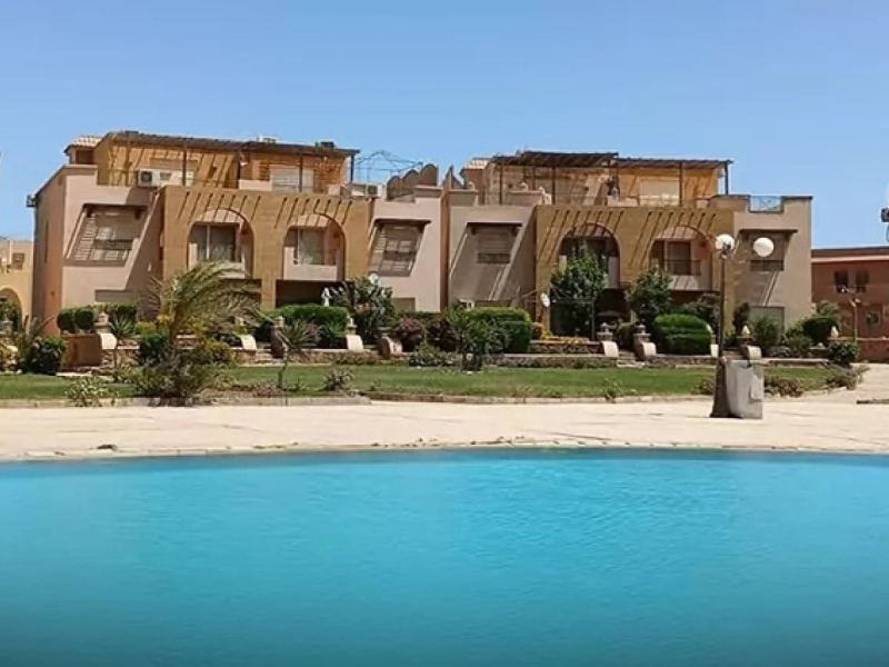 منتجع لالونا ازور العين السخنة