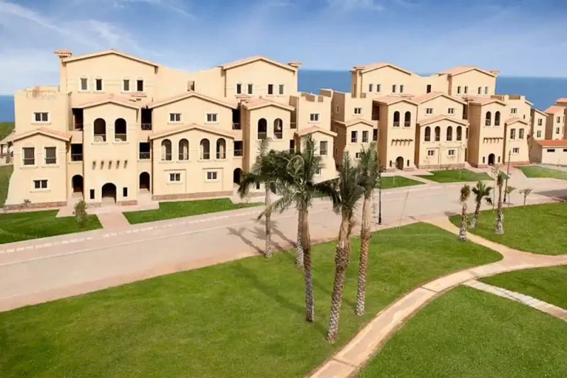 قرية بياسيرا العين السخنة