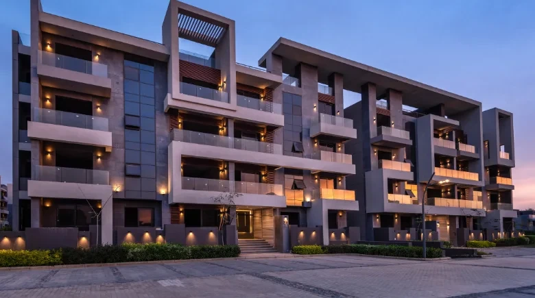 توين هاوس للبيع بمساحة 279 متر في الباتيو كازا