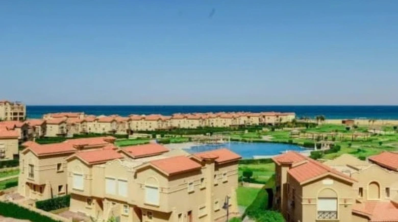 قرية بياسيرا العين السخنة