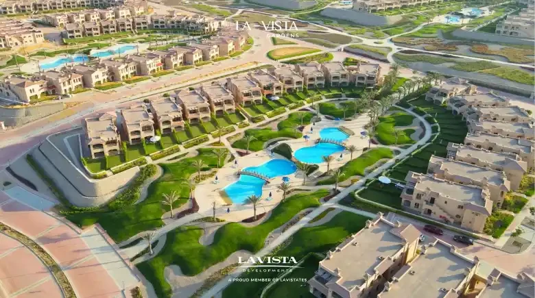 فيلا للبيع بمساحة 320 متر في لافيستا جاردنز
