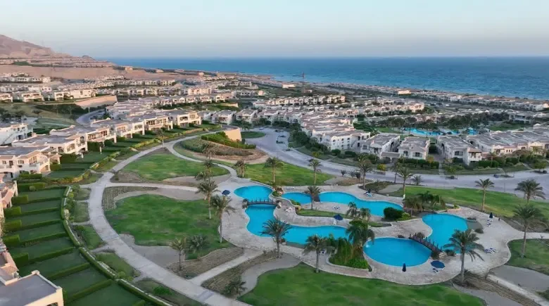 Chalet for Sale with 130 sqm in Phase 2 La Vista 6 Ain Sokhna