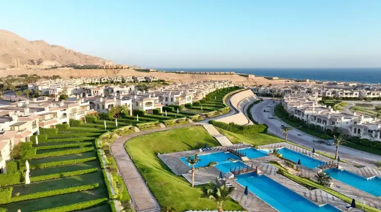 Chalet for Sale with 130 sqm in Phase 2 La Vista 6 Ain Sokhna