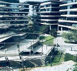 Mall The Polygon