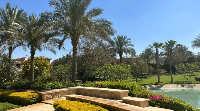 كمبوند سيزونز ريزيدنس القاهرة الجديدة
